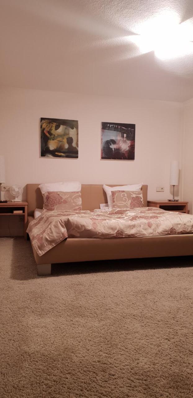 Hotel Zum Simonbraeu Bitburg Esterno foto